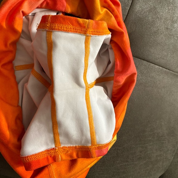 FLEO Power High Rise Shorts - Picture 5 of 5